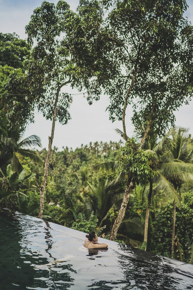 Amora Ubud Boutique Villas 43/48