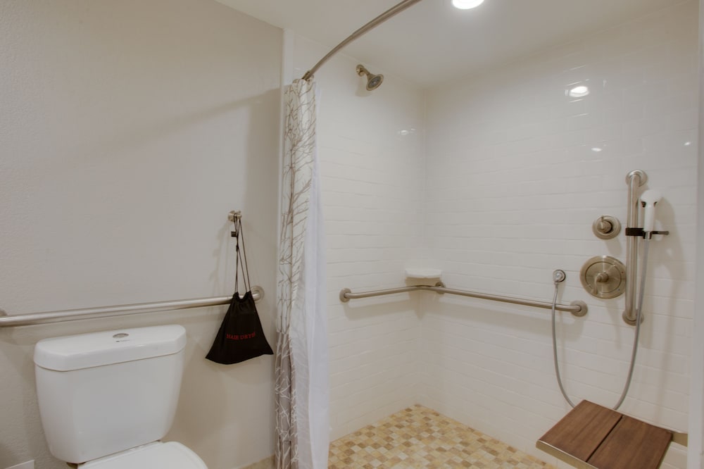 The Hotel Hot Springs 10/40