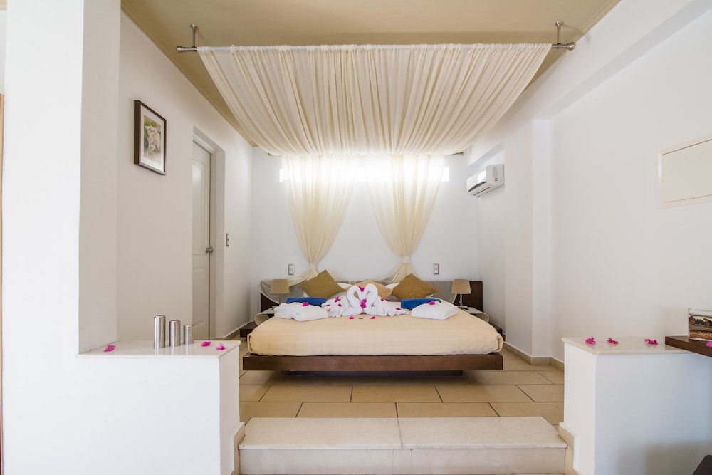Antinea Suites and Spa 30/75