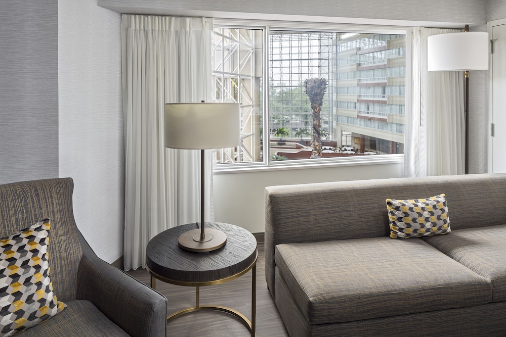 Hyatt Regency Greenville 36/68
