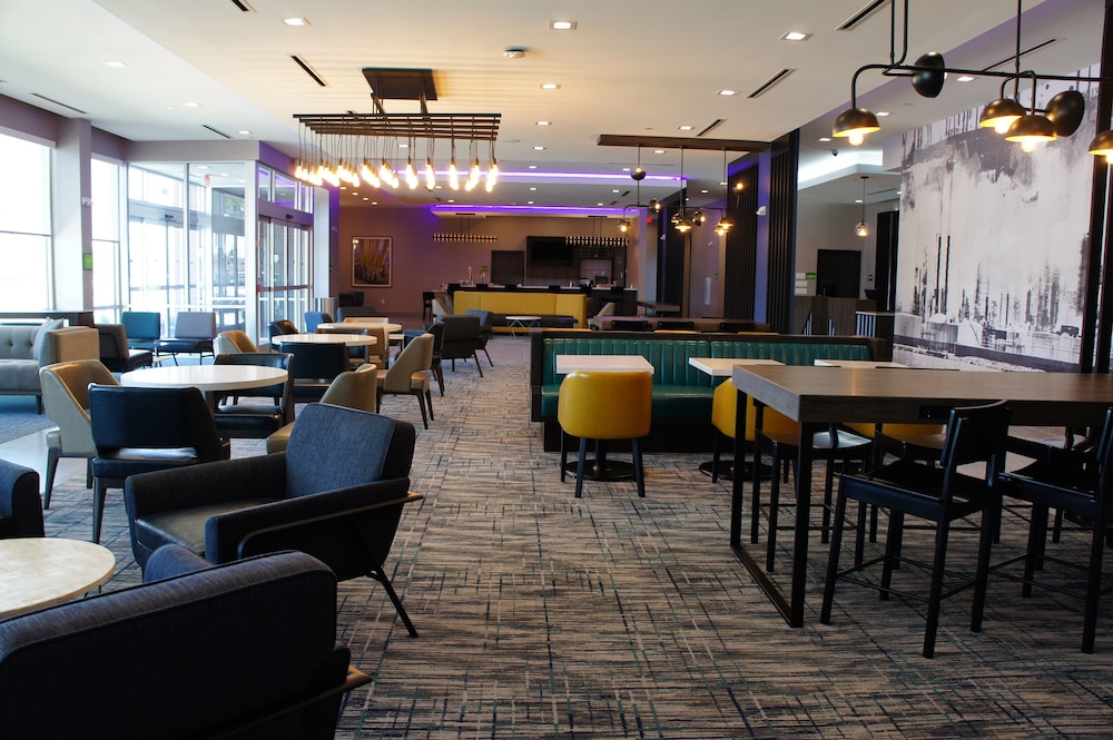 La Quinta Inn & Suites by Wyndham Texas City I 45 48/59
