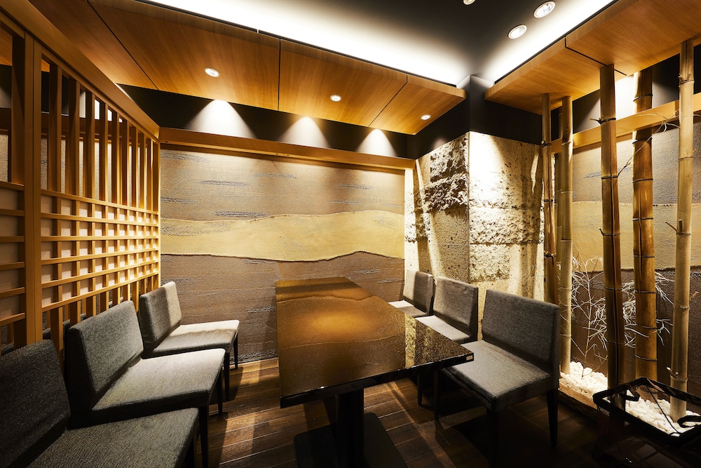 Ginza Grand Hotel 51/67
