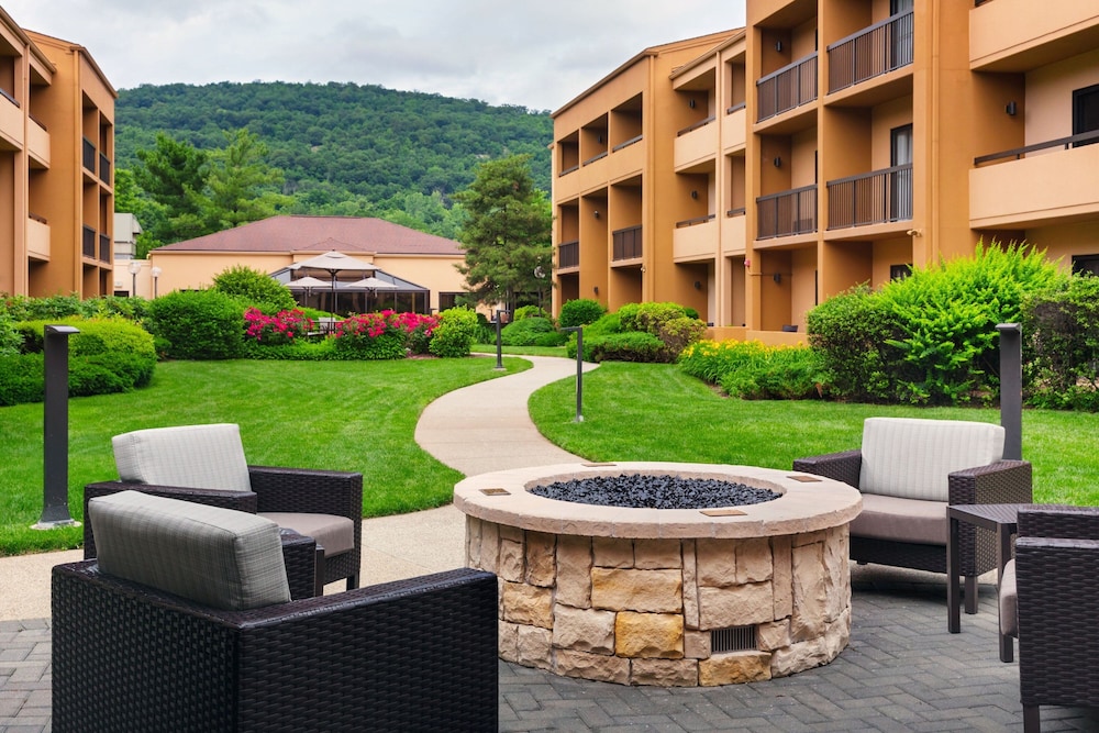 Courtyard by Marriott Mahwah 44/51