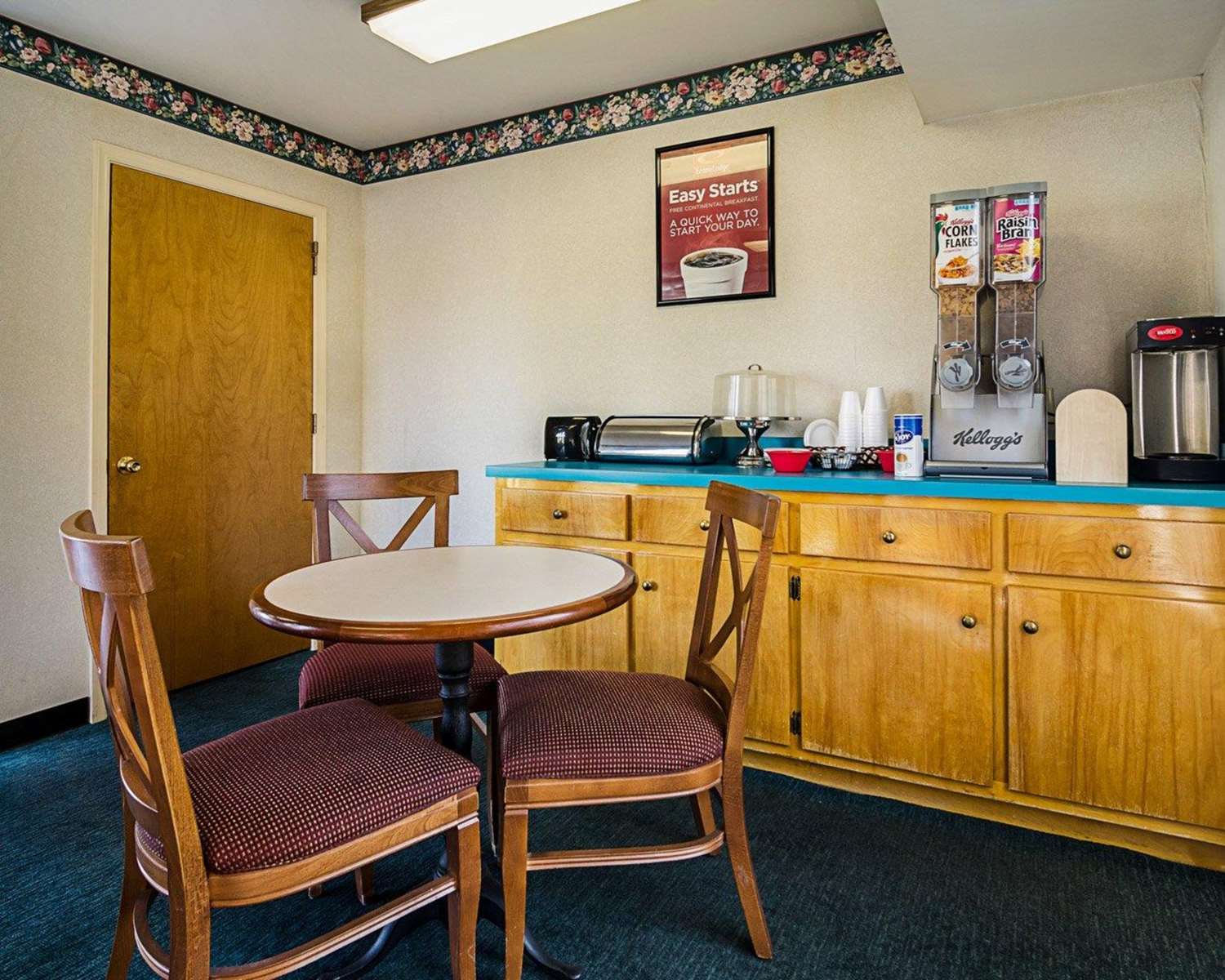 Econo Lodge Richmond North 11/14