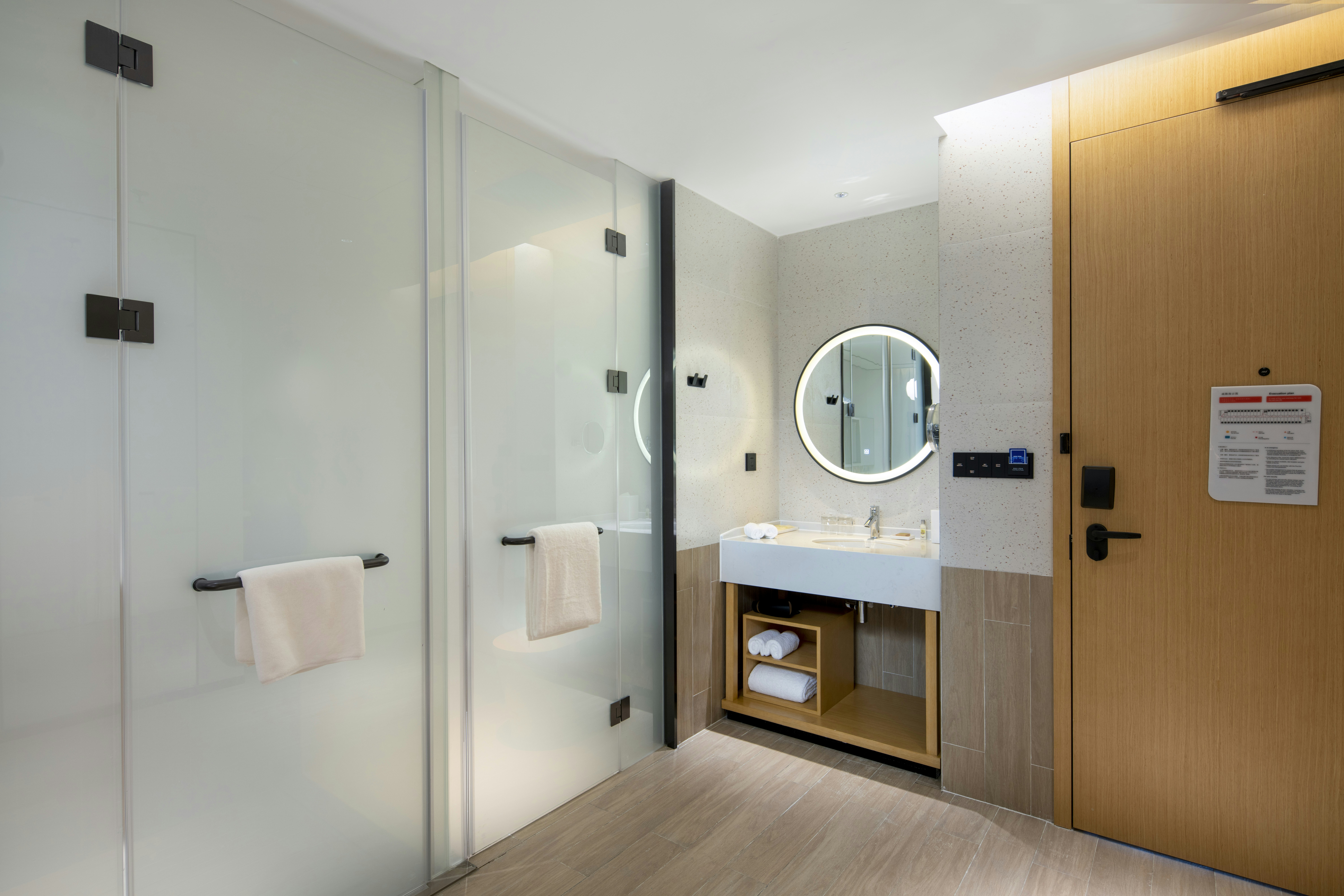 غرفة ديلوكس بسرير كينج، Hilton Garden Inn Shenzhen Nanshan Avenue 3/3