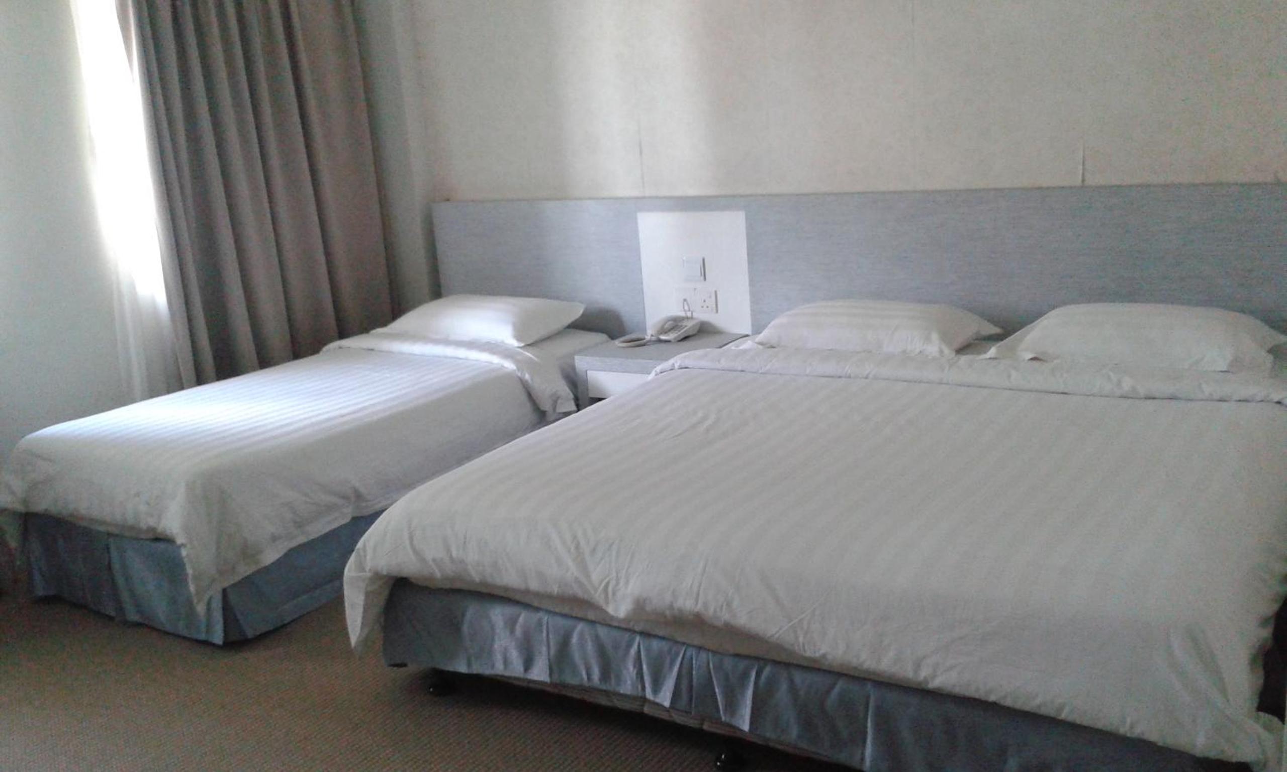 De Spring Hotel 39/50