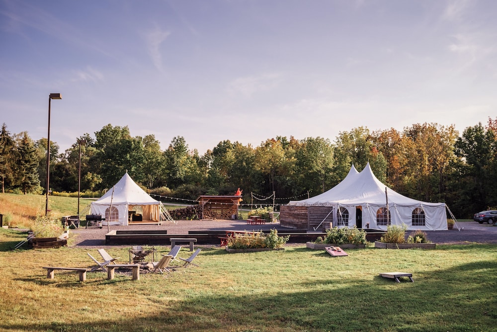 Firelight Camps 40/44