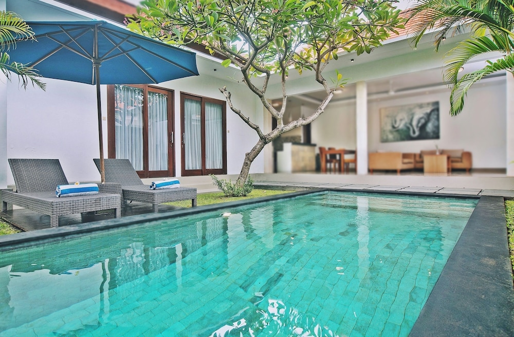 Kubu Manggala Villas 1/71
