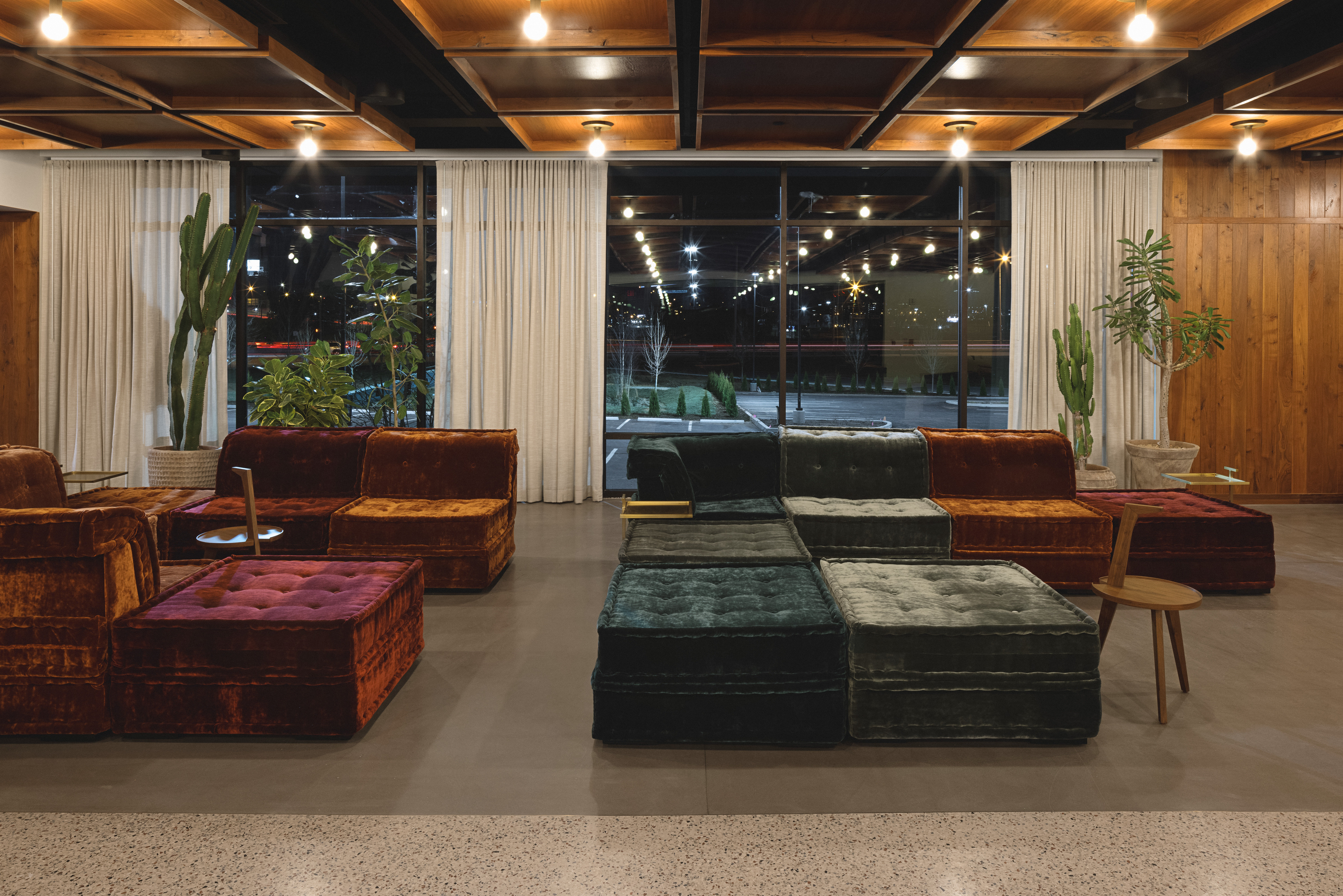 Drift Nashville a Member of Design Hotels 4/25
