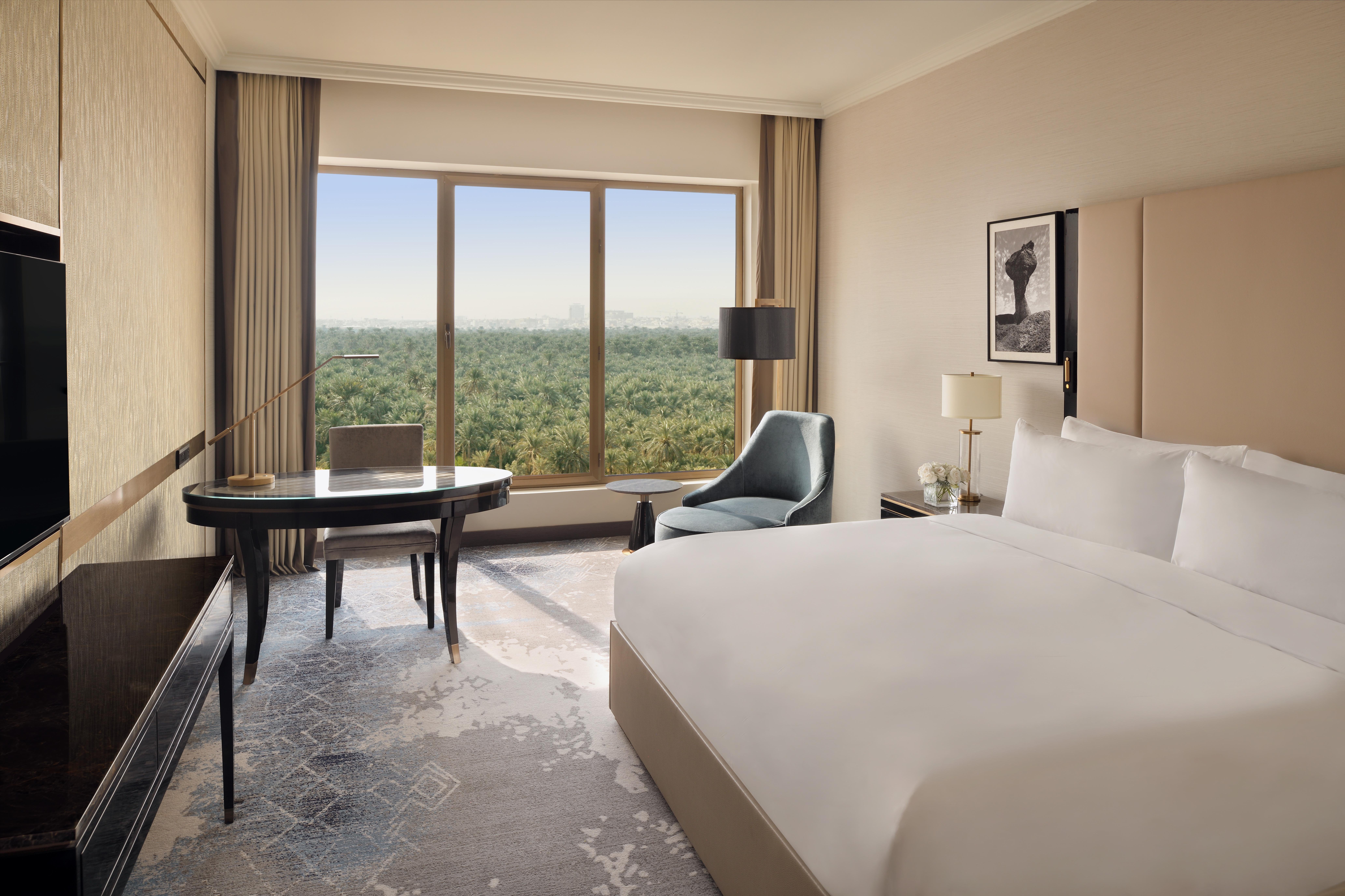 Oasis, Premium, King Bed, with View