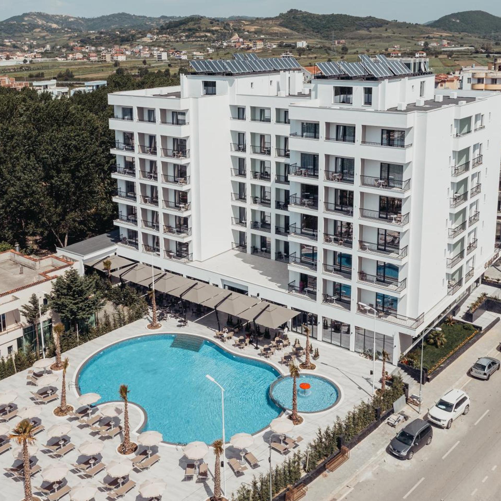 Delight Hotel & SPA in Golem
