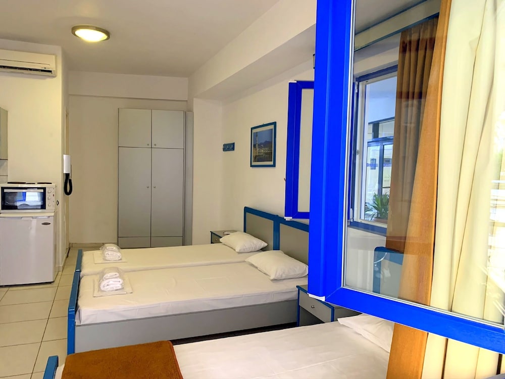 Kassavetis Center Hotel Studios and Apartments 20/61