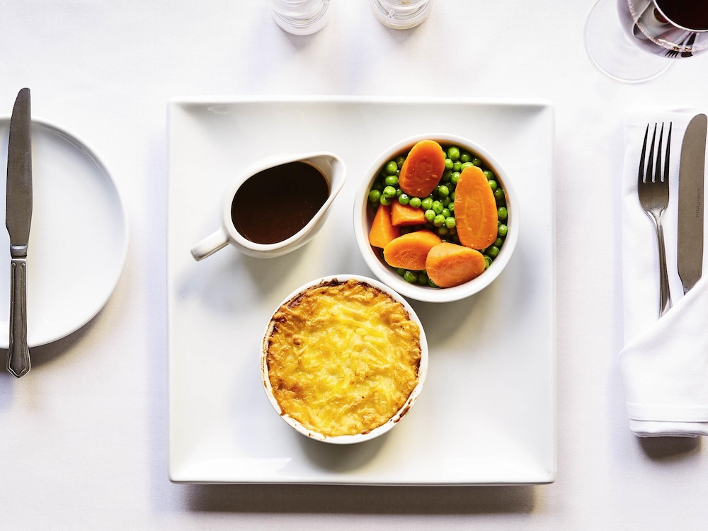 Mercure Newbury West Grange Hotel 34/72