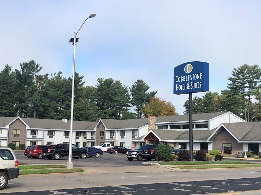 Cobblestone Hotel & Suites - Wisconsin Rapids 28/31