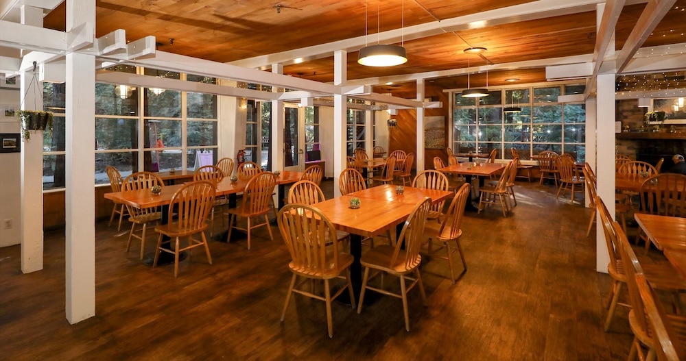 Big Sur Lodge 44/67
