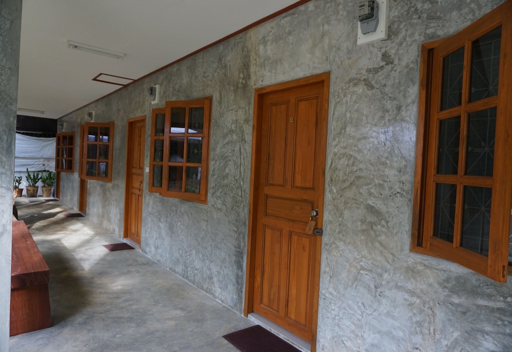 Ban Suan Tawan Chiang Dao 4/50