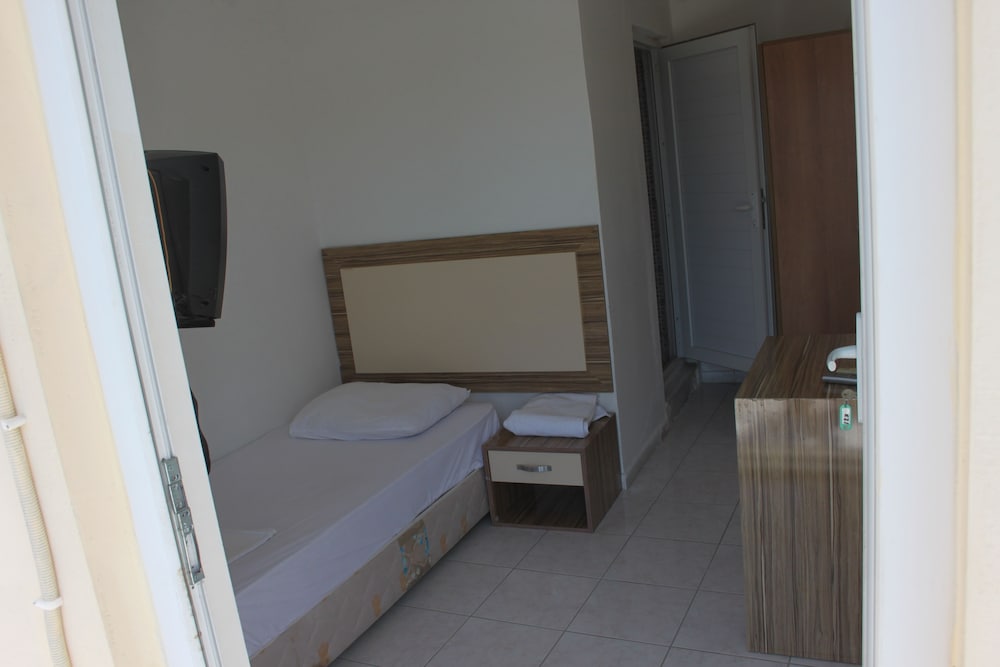 Unal Boutique Hotel 18/40