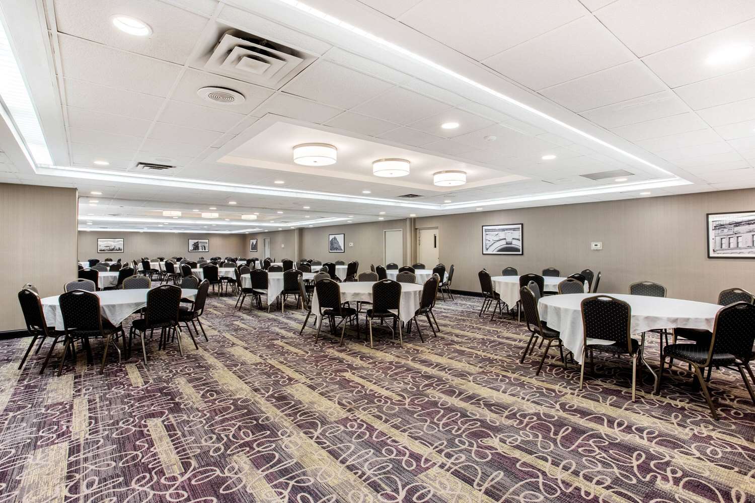La Quinta Inn & Suites by Wyndham Indianapolis South 39/46