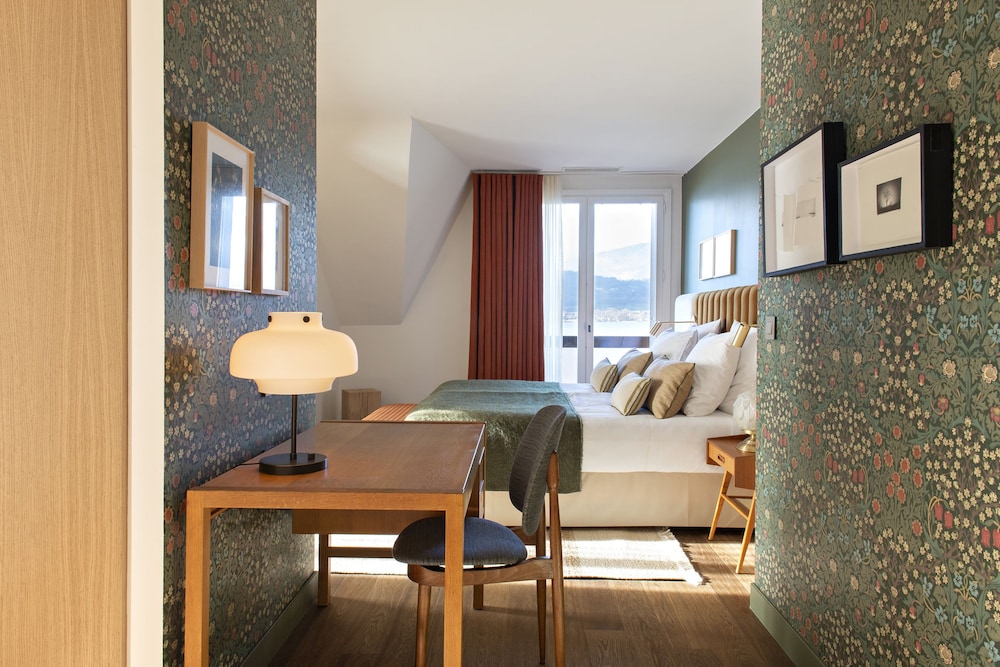 Hotel Auberge Du Pere Bise 41/56
