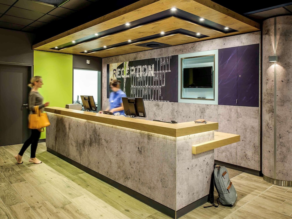 Ibis Budget Laval 11/67