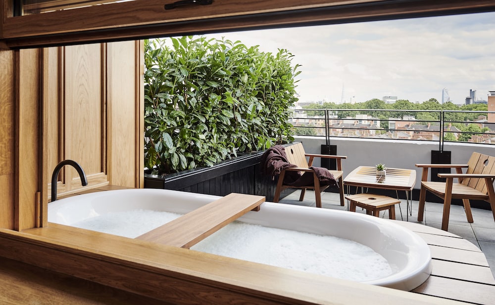The Standard London 36/55