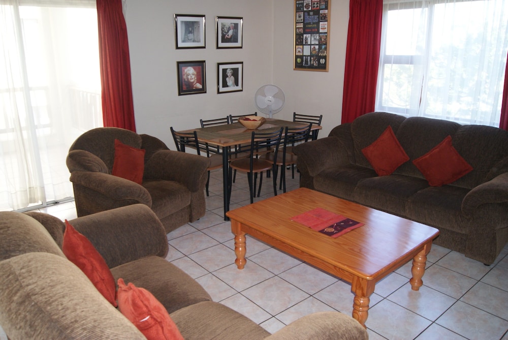Serengeti Self Catering Units 21/34