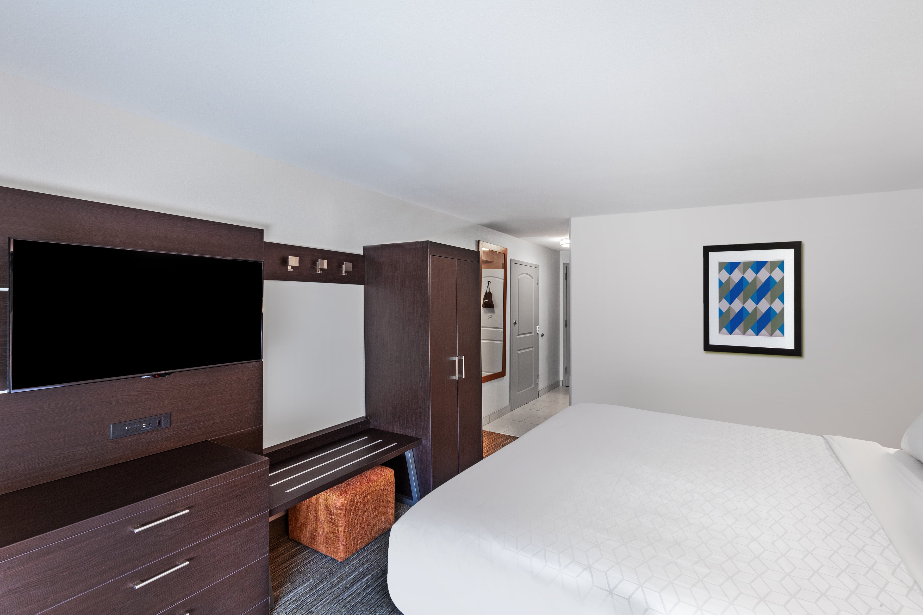 Leisure, King Bed