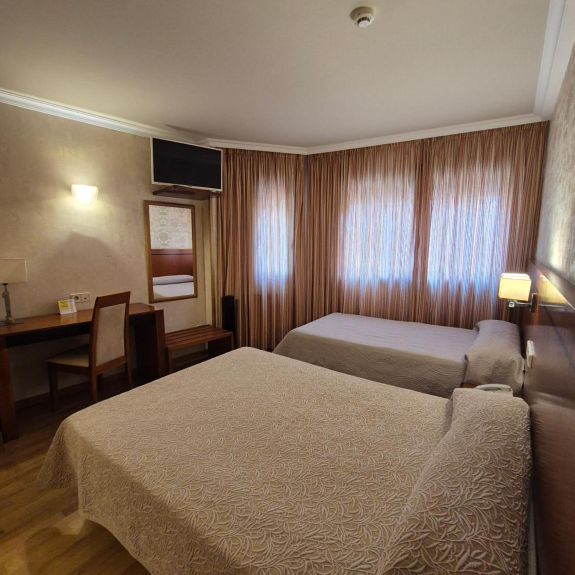 Hotel HHB Pontevedra Confort 31/58