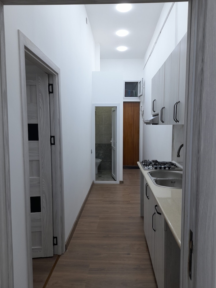 White City Hostel 3/35