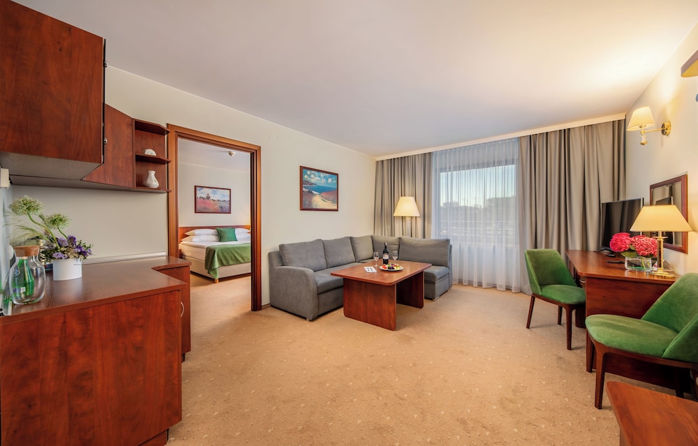 Gromada Hotel Warsaw Center 44/73