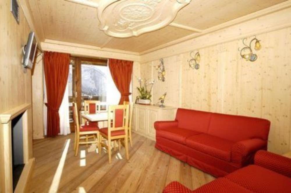 GRAND HOTEL SESTRIERE 49/63