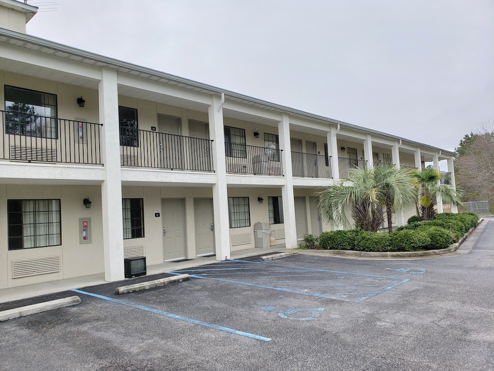 Peach Tree Inn 6/48