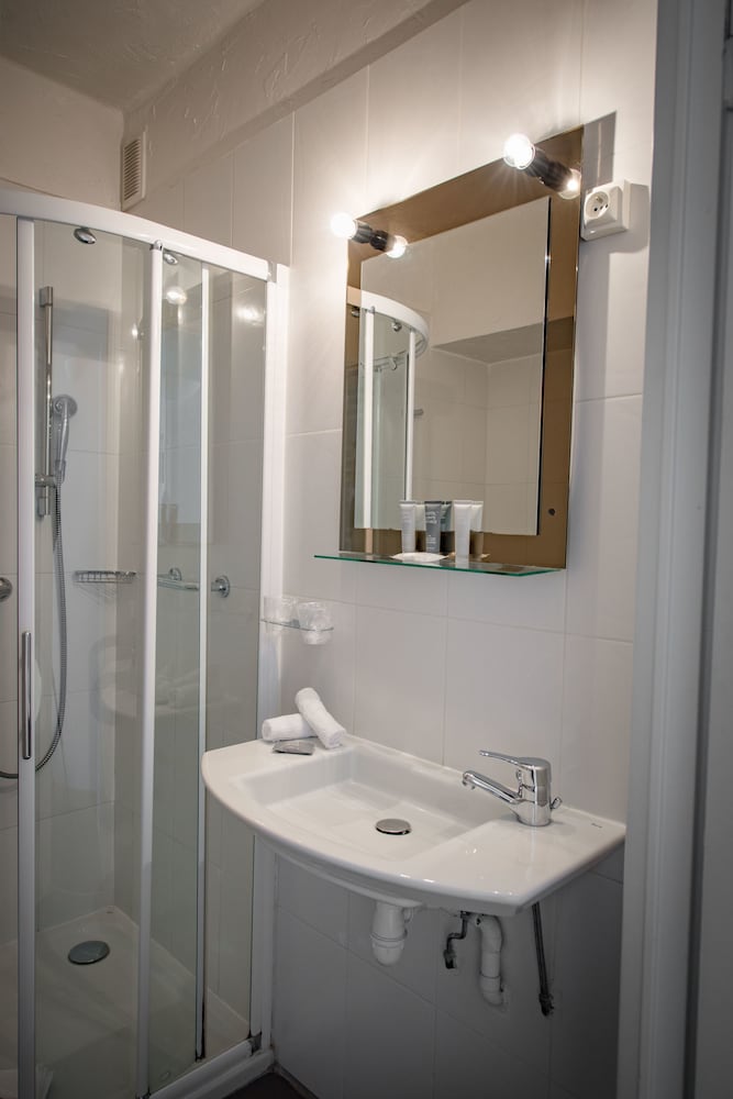 Exclusive Hotel Comte De Nice 47/50