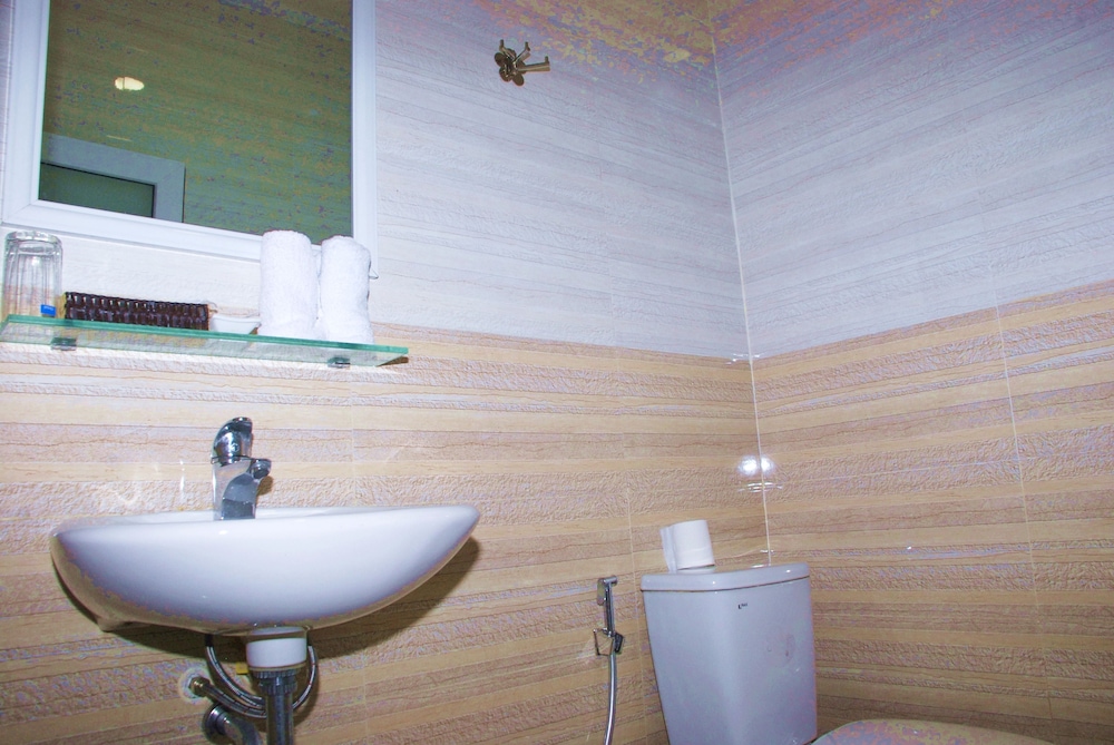 Dalat Flower Hotel 70/72