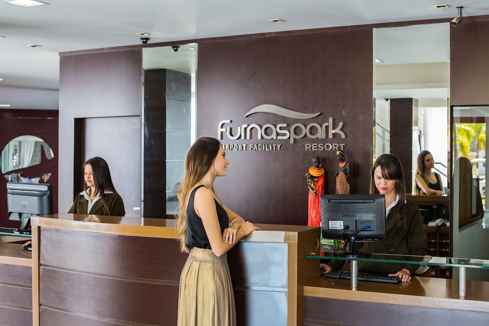 Ramada by Wyndham Furnaspark 6/48