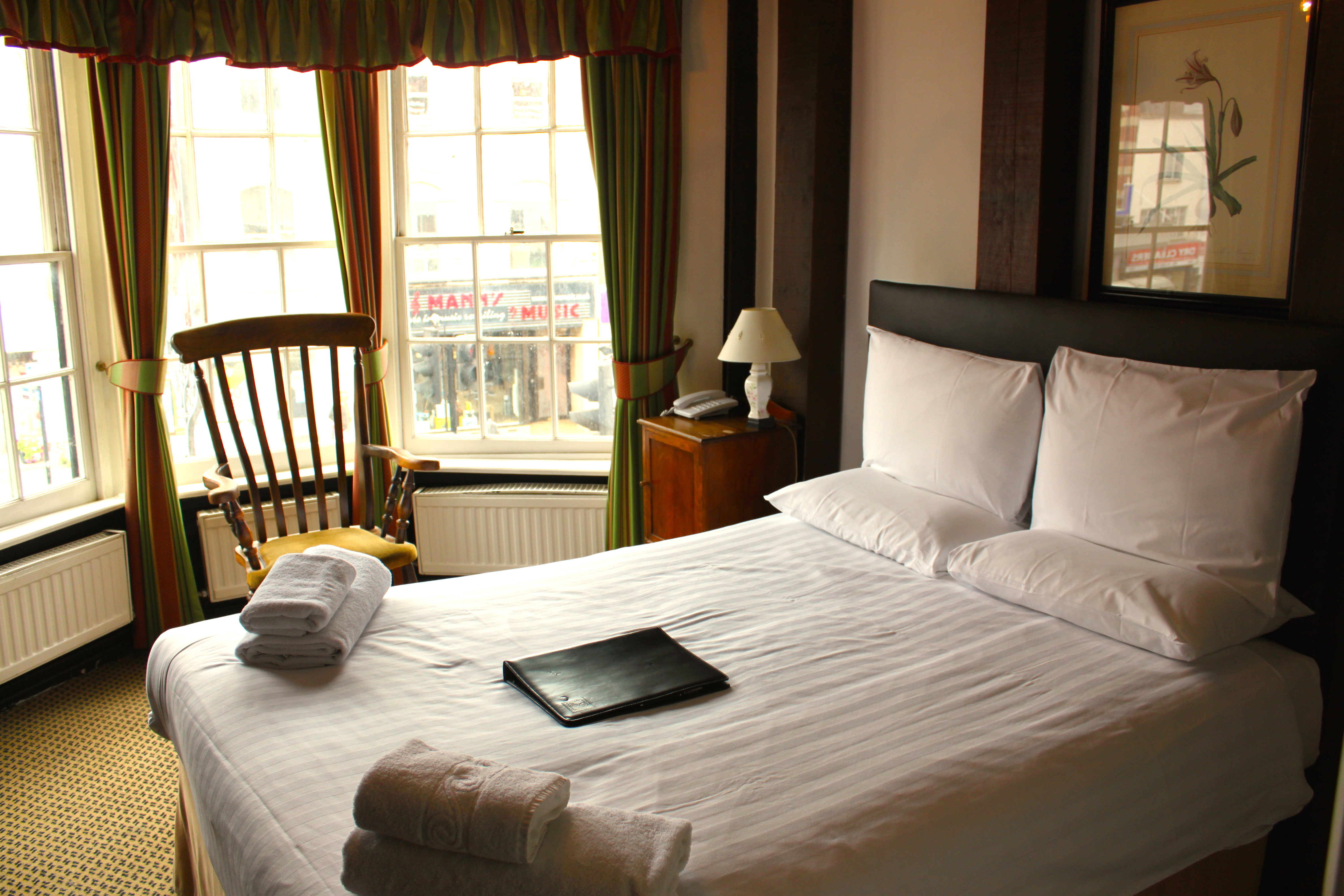 Brook Red Lion Hotel 18/49