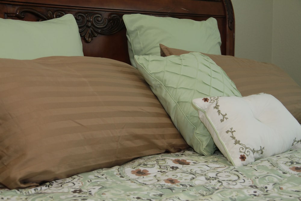 The Oaks Bed and Breakfast 30/60