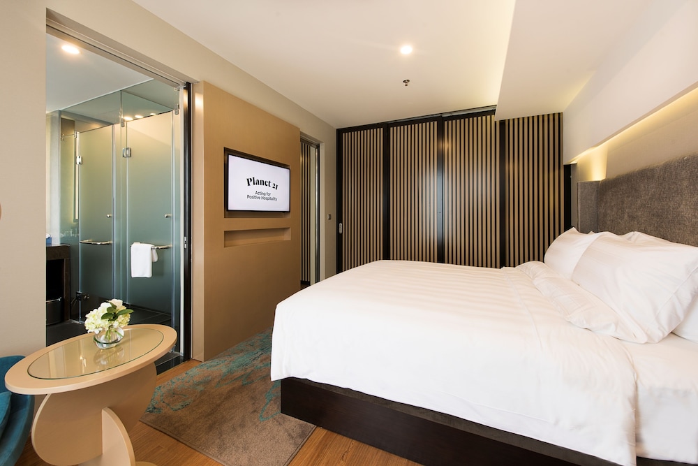 Novotel Suites Hanoi 18/70