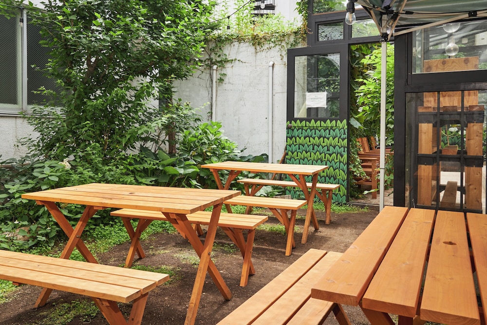 Untapped Hostel 43/57