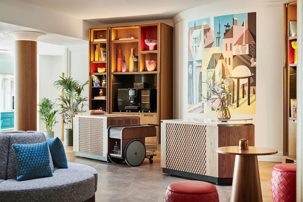 Andaz Prague 9/50