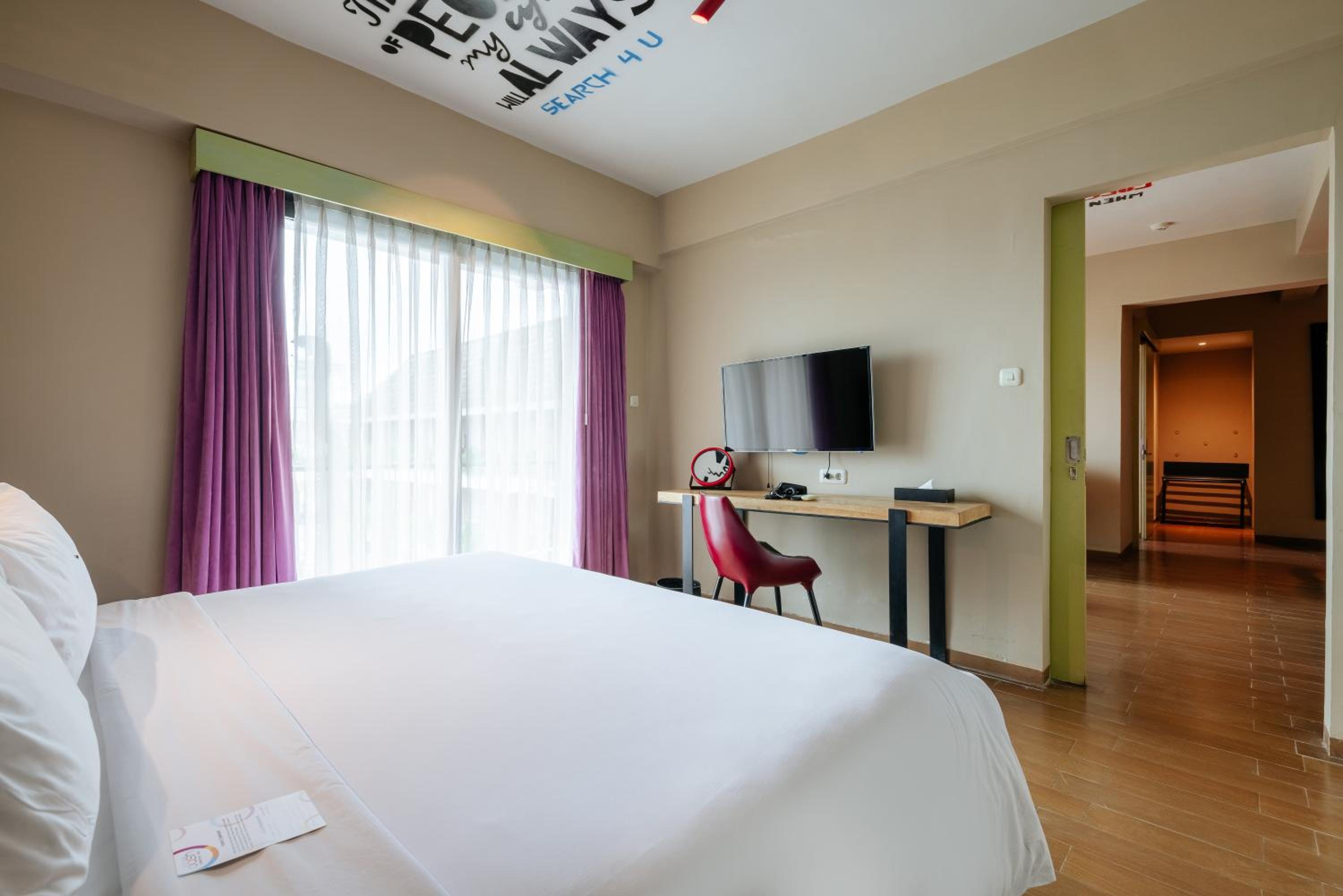 Dash, 2 Bedrooms, Deluxe 5/10