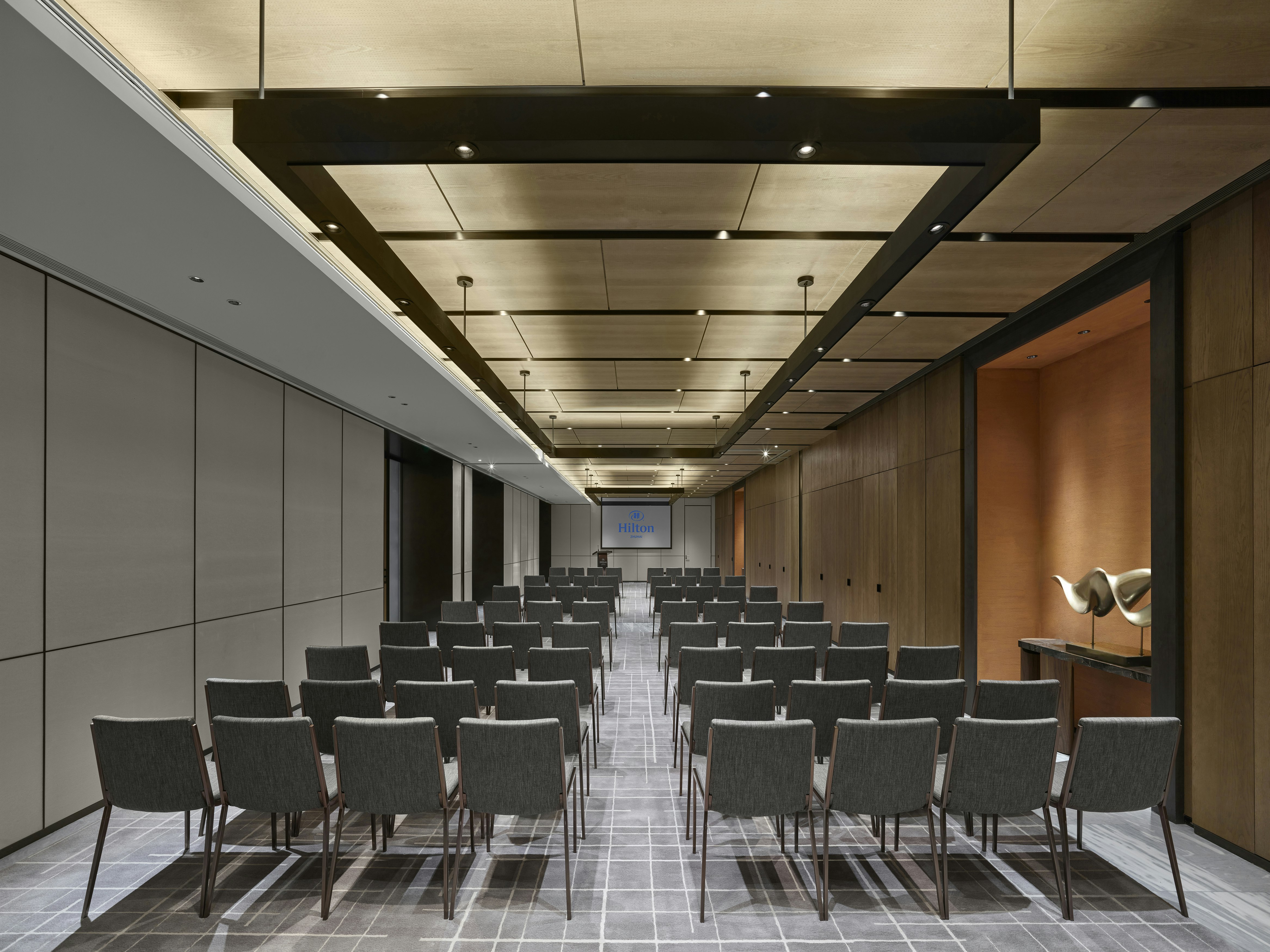 Hilton Zhuhai 32/49