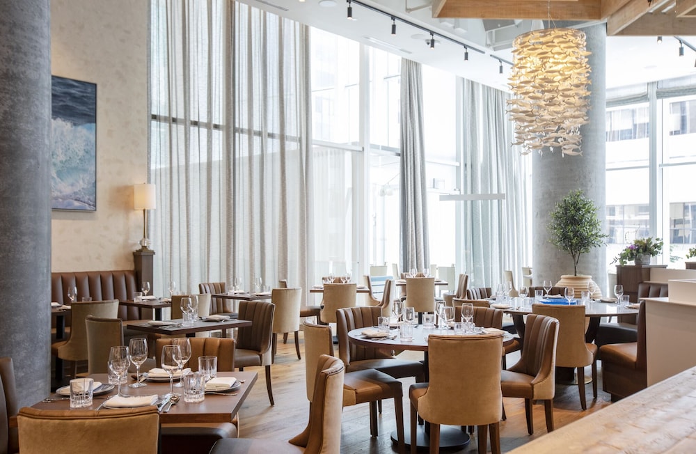 EXchange Hotel Vancouver 52/67