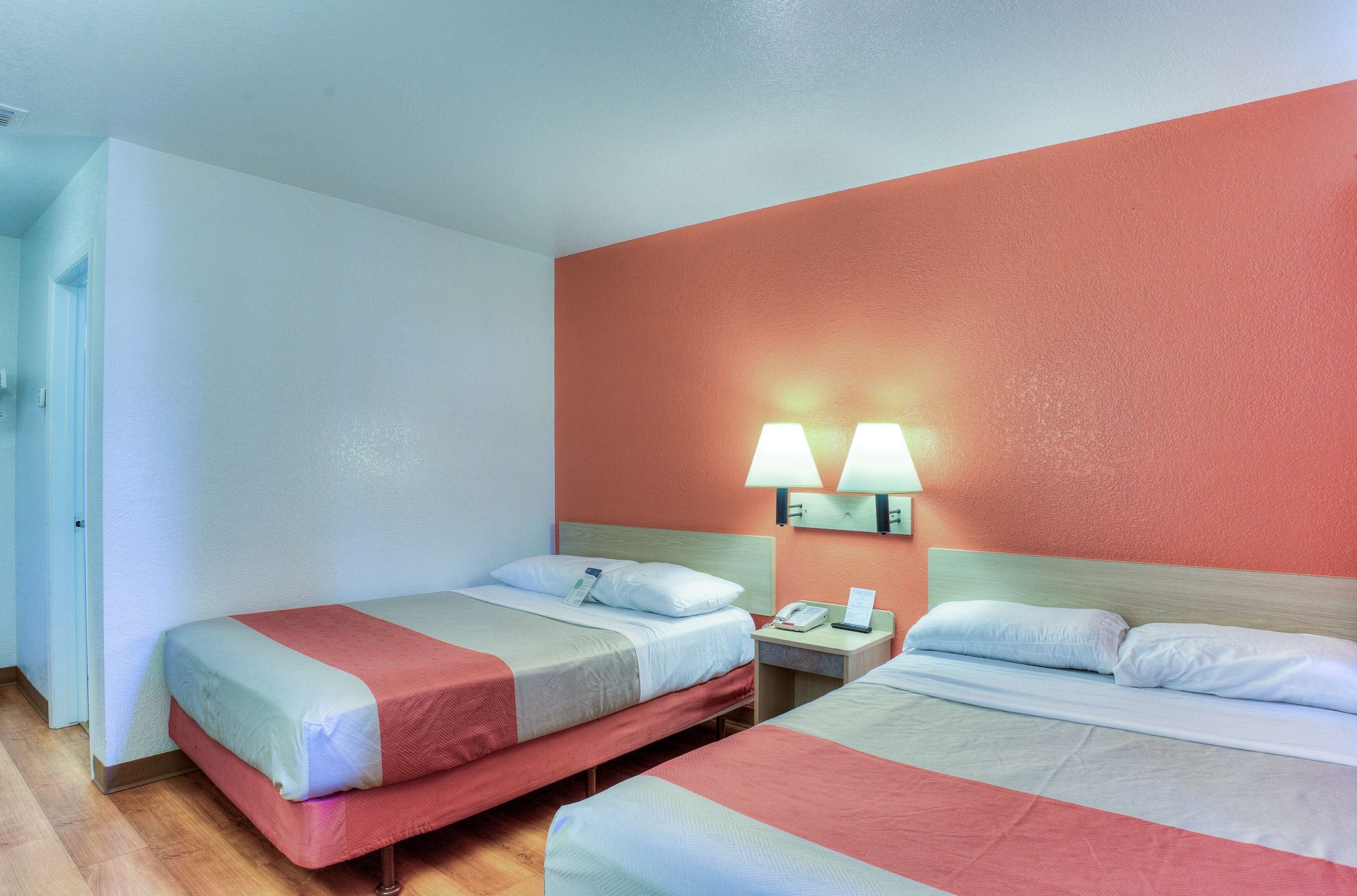 Standard, 2 Double Beds