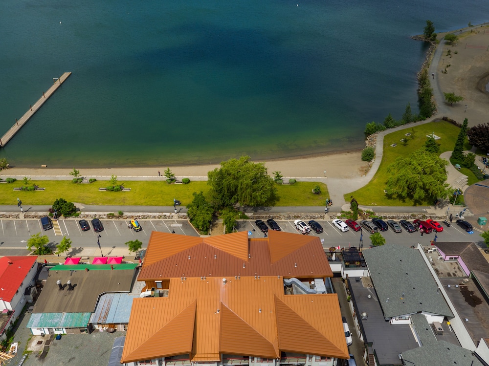 Harrison Beach Hotel 23/42