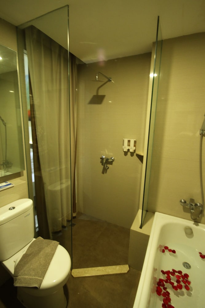 Atlantic City Hotel 14/48