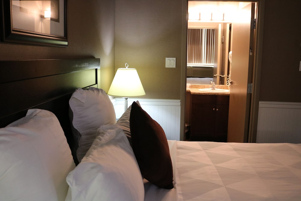 Nomad Hotel And Suites 41/67