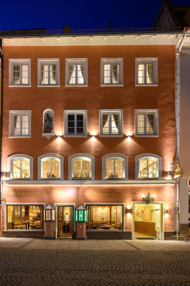 Hotel & Restaurant Ludwigs 2/72