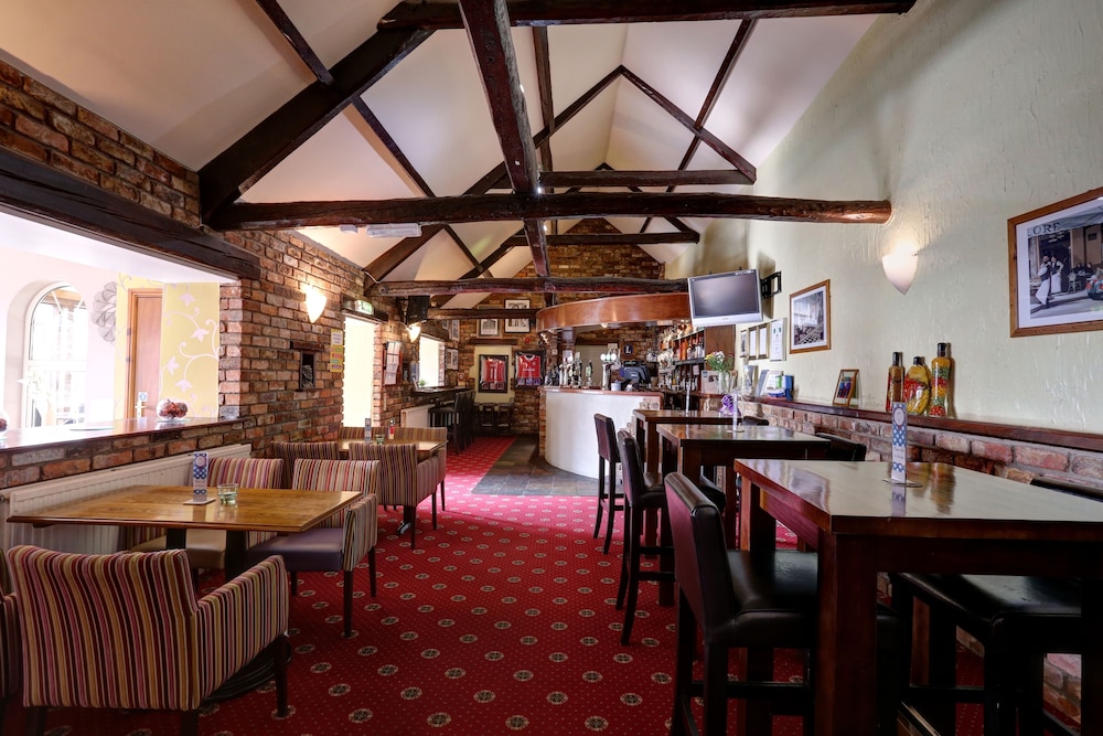 Manor Court Hotel 31/46