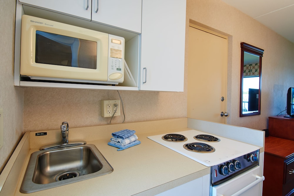 The Bay Resort 50/50